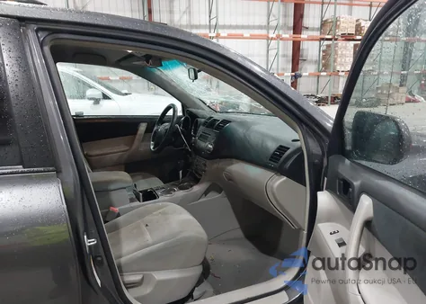 2010 Toyota Highlander z USA, uszkodzony, nr VIN 5TDZA3EH6AS005397